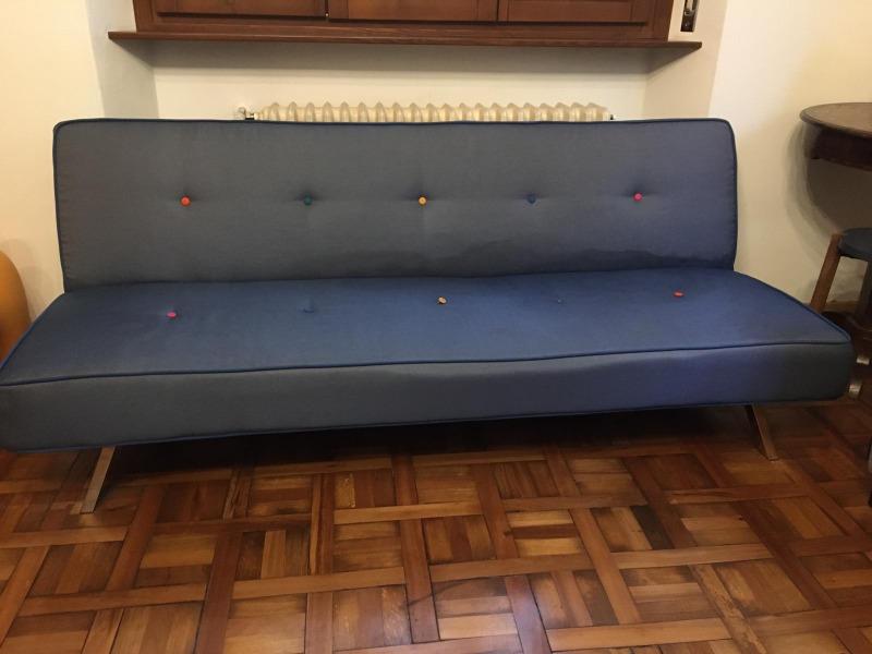 Un divano da Milano Città Studi a Sestri Levante (GE)